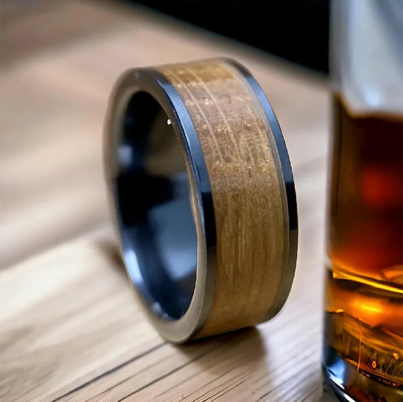 Ladies rings duo glow -"The Lexington" Kentucky Straight Bourbon Whiskey Barrel Black Ceramic Ring