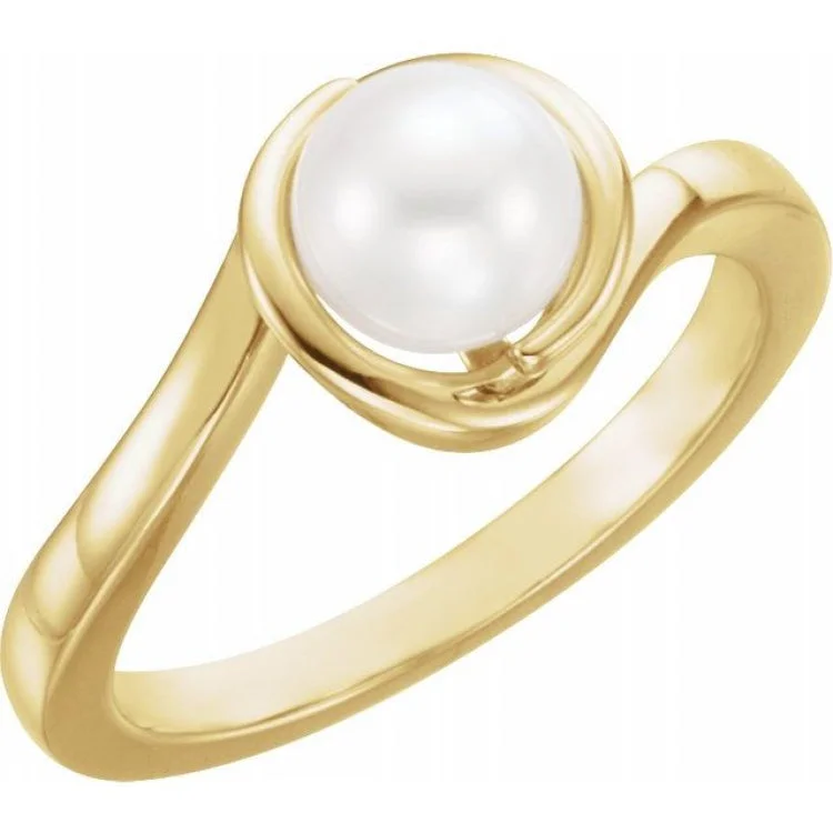 Ladies rings smoky charm -14K Yellow Cultured White Freshwater Pearl Ring