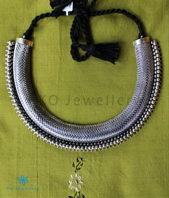 ladies necklaces ocean-The Prahara Silver Necklace (Oxidised)