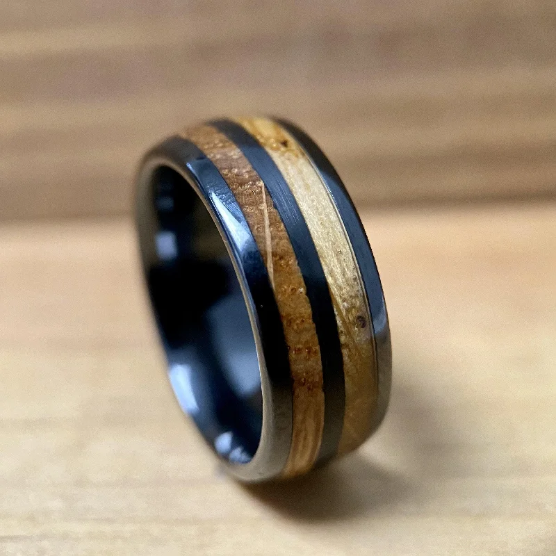 Ladies rings bride radiance -"The Blue Grass" ✓Kentucky Bourbon Whiskey Barrel ✓Black Ceramic Ring