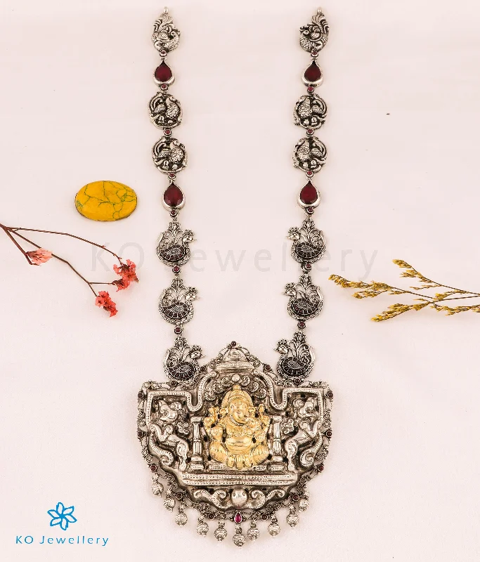 ladies necklaces auction-The Mahaganapati Silver Nakkasi Peacock & Kemp Necklace (Oval)