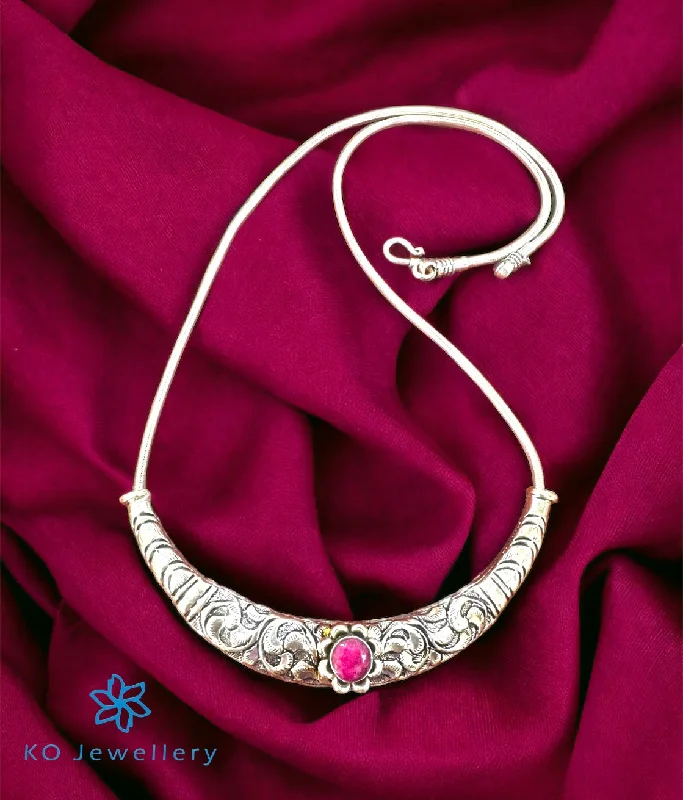 ladies necklaces seasonal-The Tishya Silver Chain Necklace