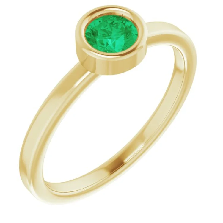 Ladies rings beam shine -14K Yellow 4.5 mm Lab-Grown Emerald Ring