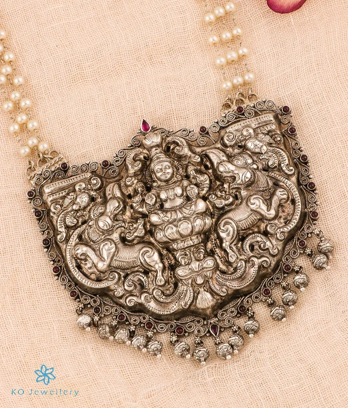 ladies necklaces cleaning-The Mahalakshmi Silver Nakkasi Pearl Necklace