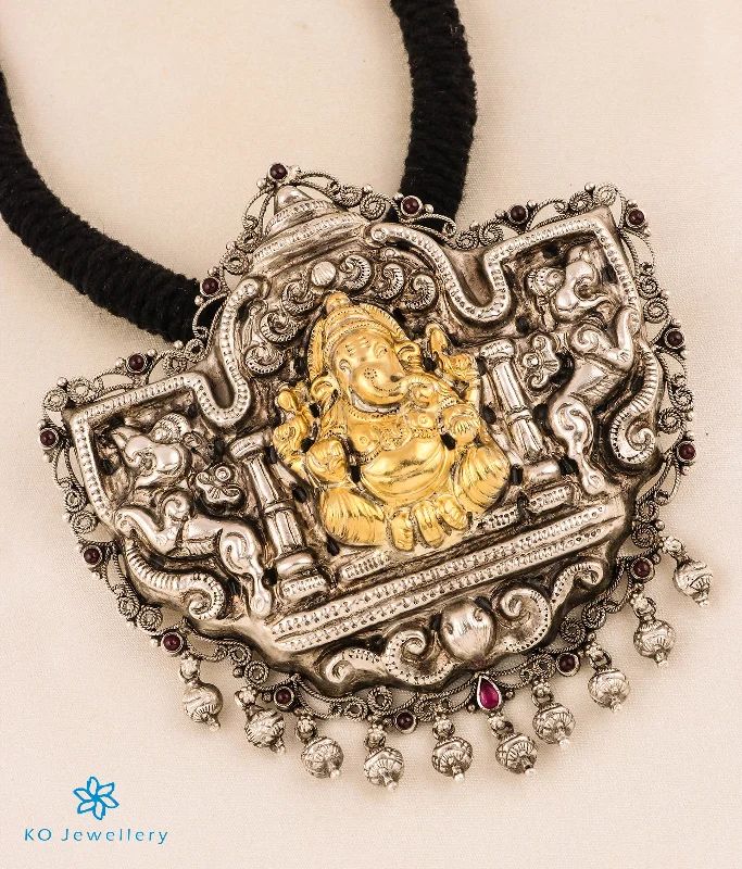 ladies necklaces luxury-The Mahaganapati Silver Nakkasi Thread Necklace