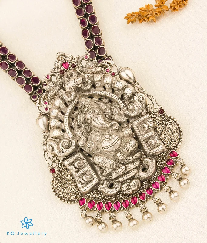 ladies necklaces estate-The Aadhvitha Silver Ganesha Kempu Necklace