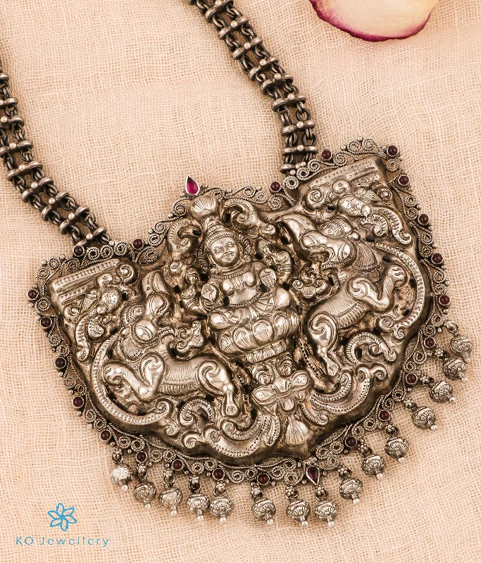 ladies necklaces storage-The Mahalakshmi Silver Nakkasi Chain Necklace